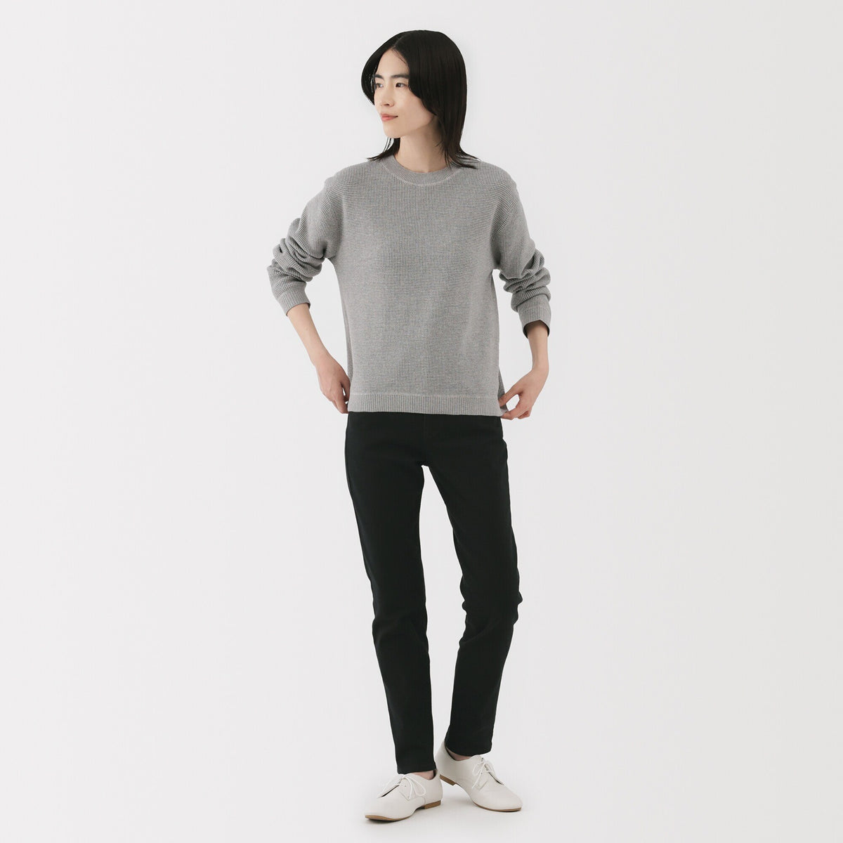 Denim Slim Straight Pants | Women's Black Jeans | MUJI Canada