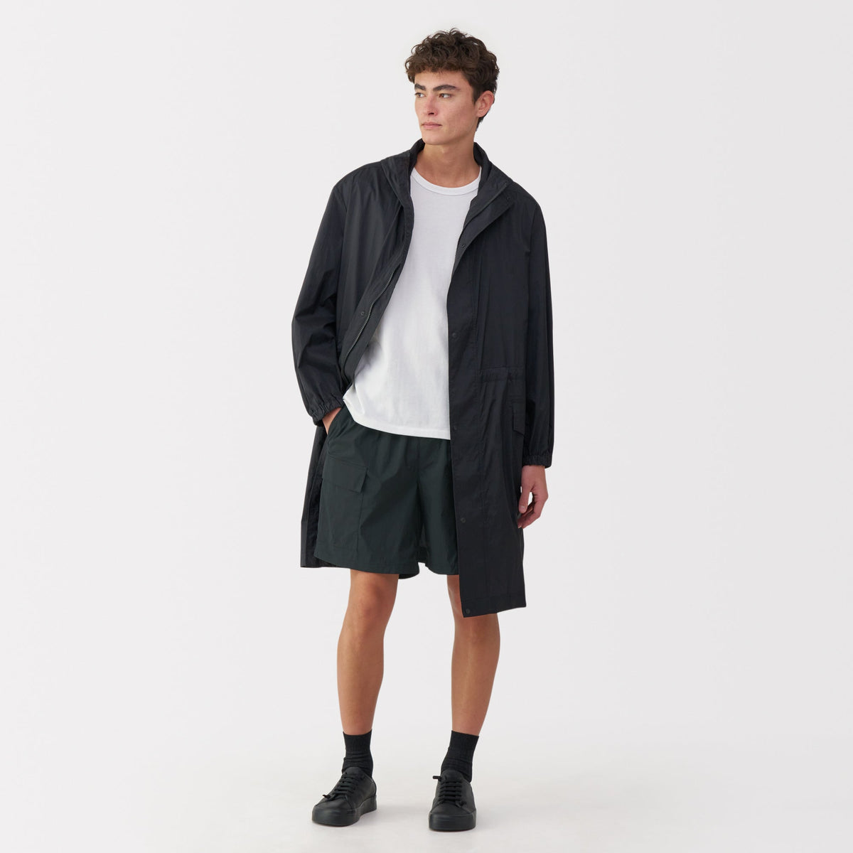 Labo Men's Water Repellent Nylon Cargo Shorts | MUJI Canada