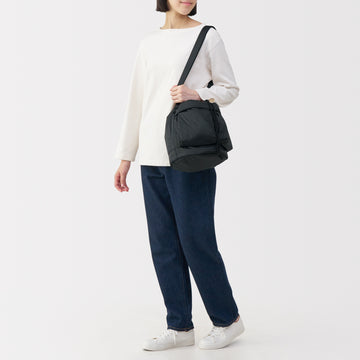 Water Repellent Padded Drawstring Bag MUJI