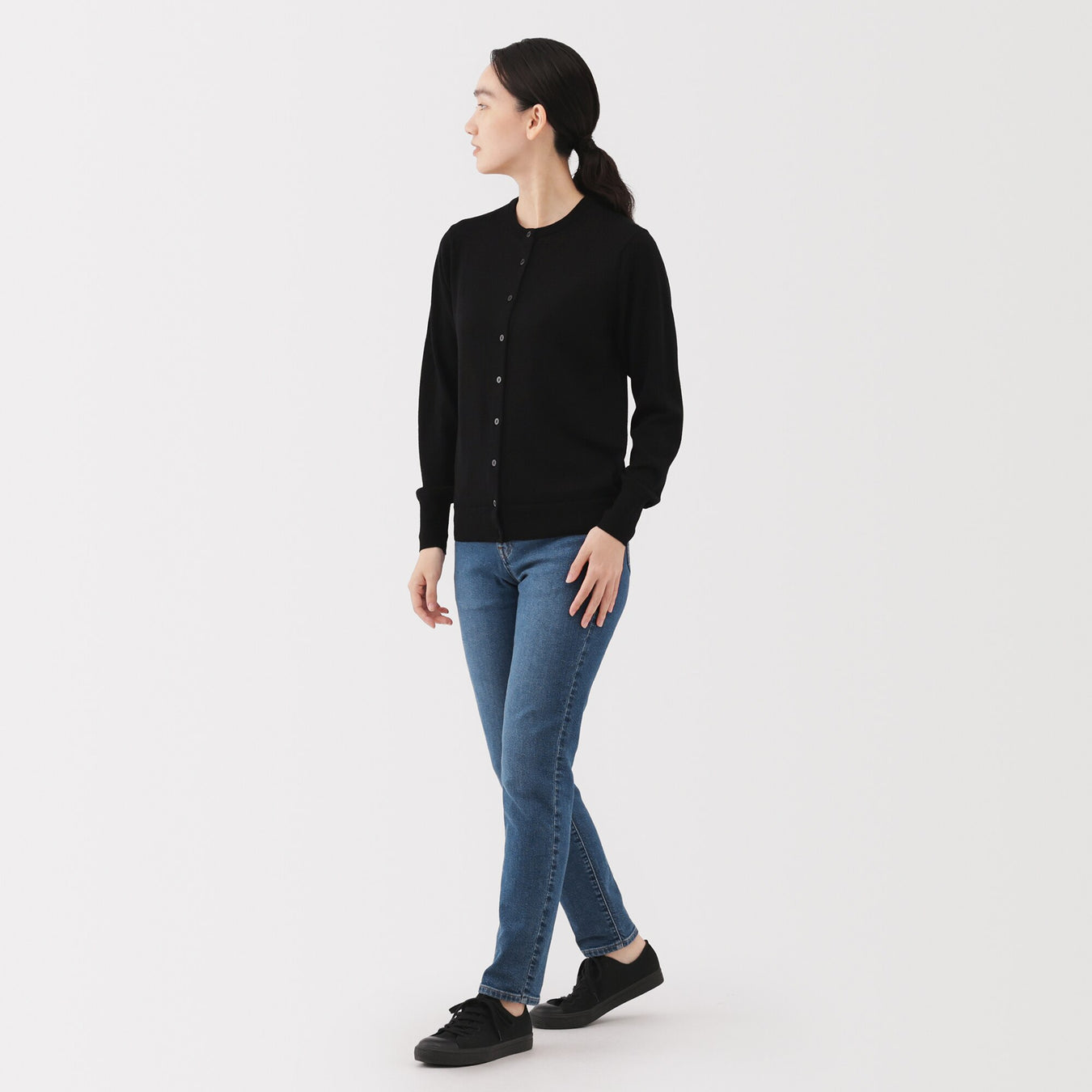 Women's Slim Straight Jeans