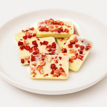 White Chocolate with Strawberry Filling MUJI
