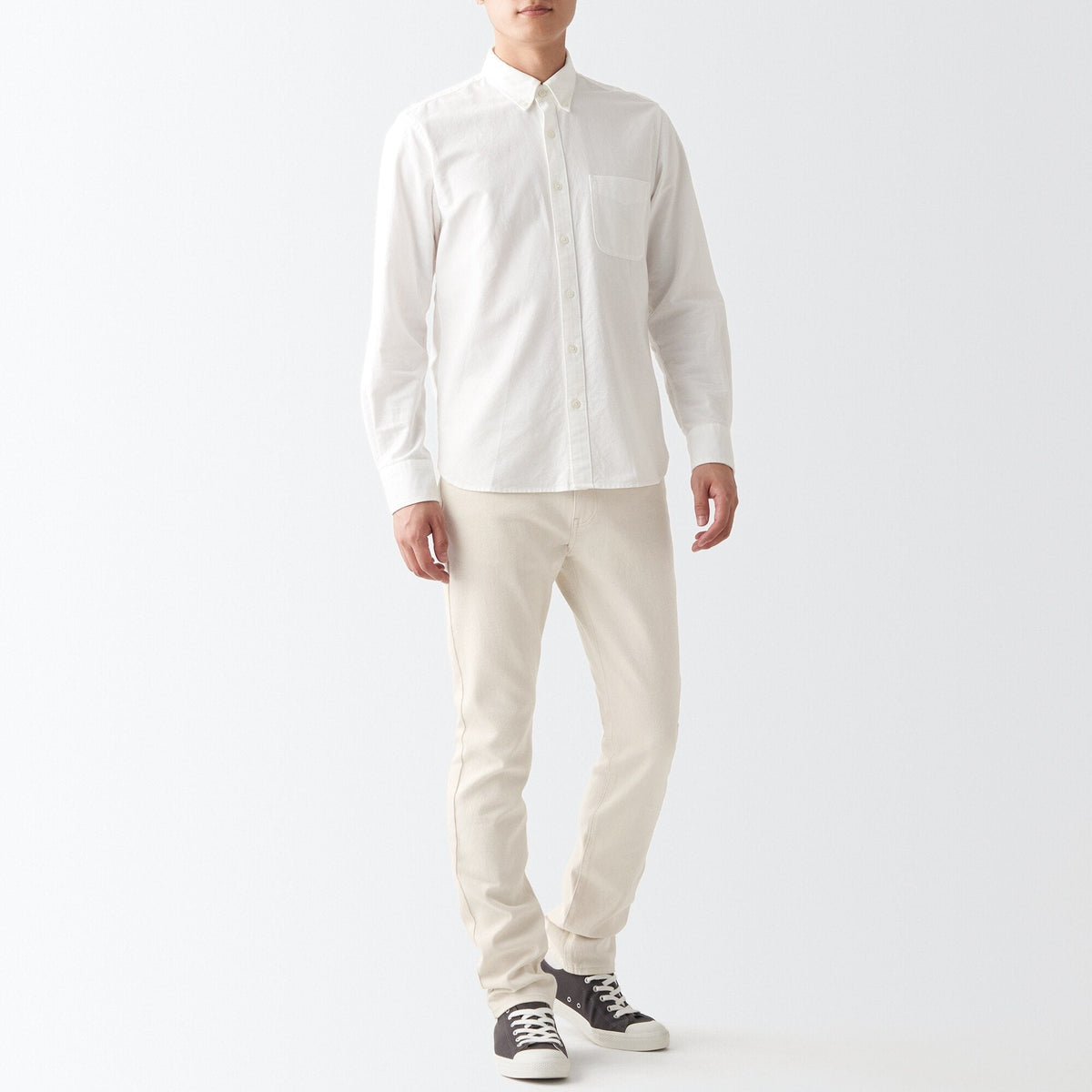 Buy Men White Dark Slim Fit Jeans Online - 750631