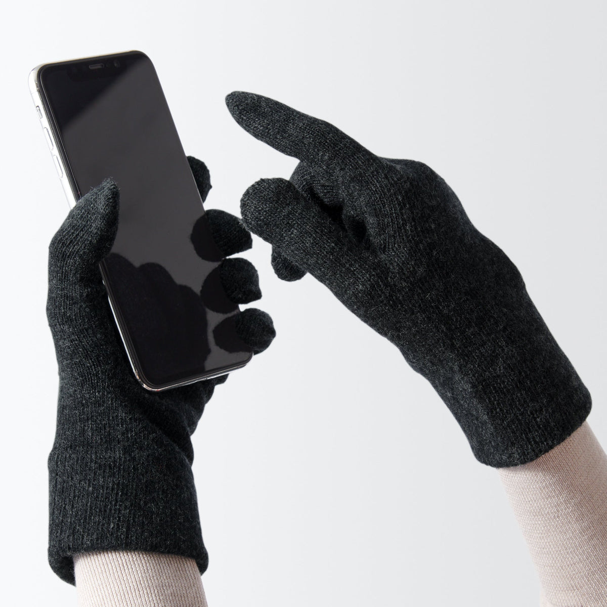 Wool Blend Touchscreen Gloves | Winter Accessories | MUJI Canada